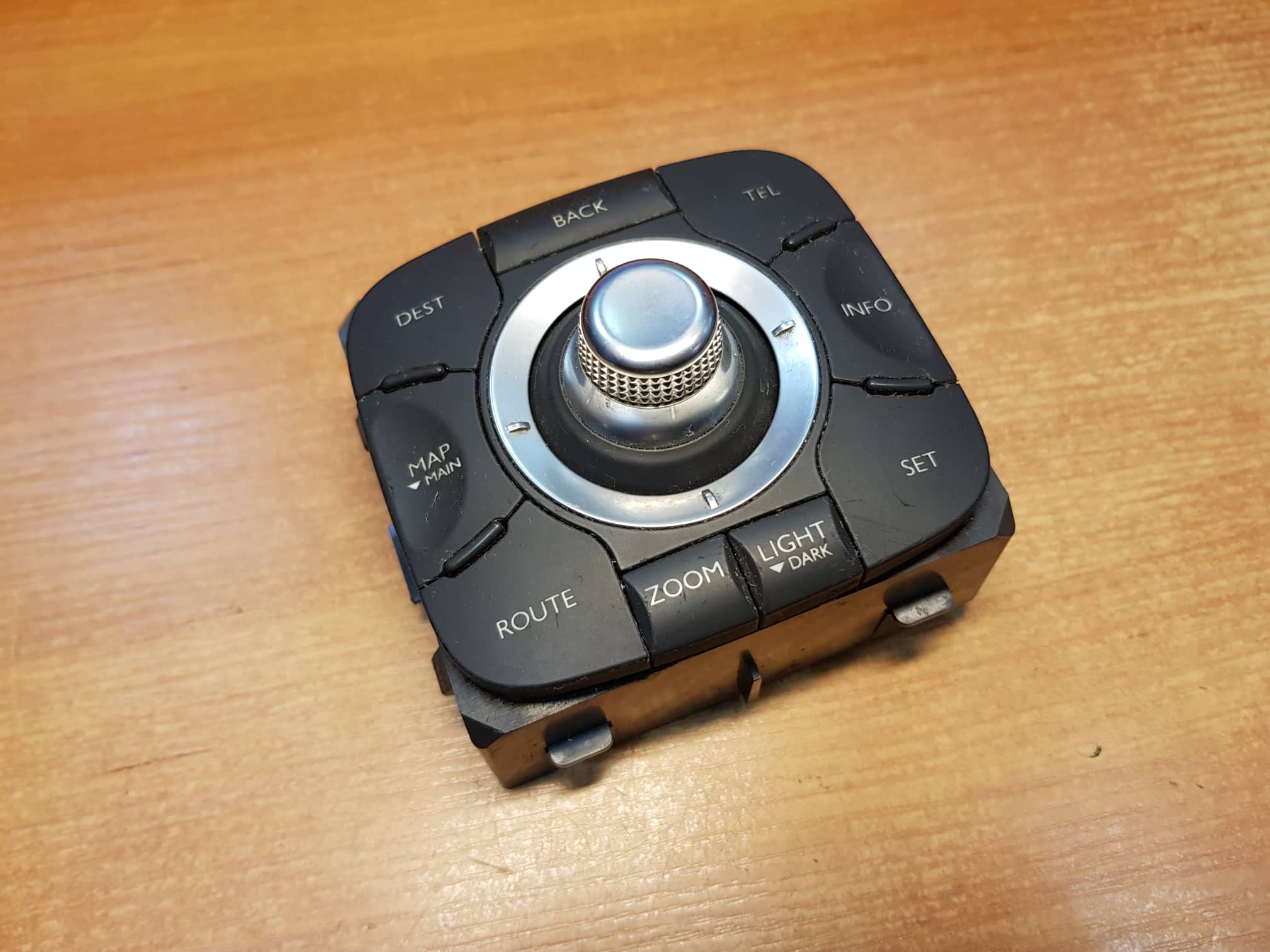 Bull butter Expertise Renault Laguna II PH2 2005 - 2007 Multimedia MMS GPS Sat Nav Control Joystick - usedecus.com Bull butter Expertise Renault Laguna II PH2 2005 - 2007 Multimedia MMS GPS Sat Nav Control Joystick - usedecus.com