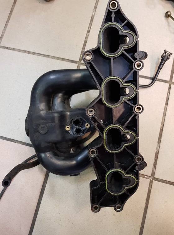 Ford Focus Mk1 1998 03 1 8 Petrol Engine Intake Manifold Usedecus Com