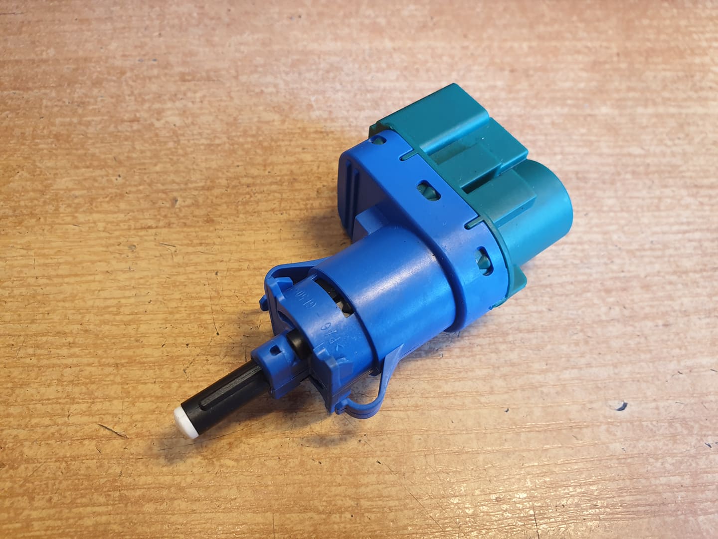 Jaguar xf brake pedal on sale switch