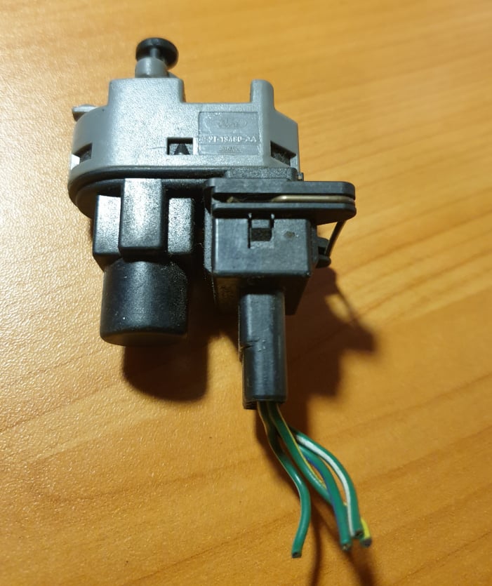 Jaguar xf brake pedal on sale switch