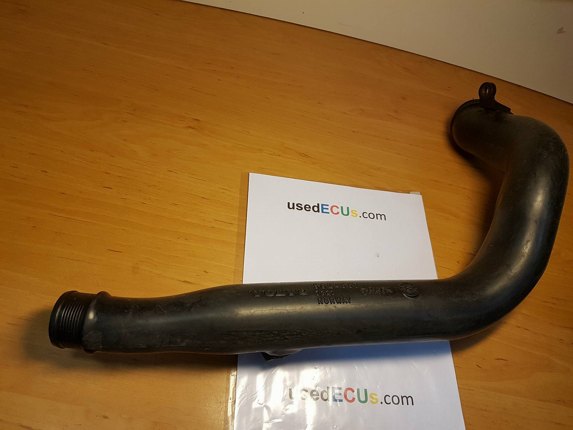 Volvo xc90 intercooler hose deals