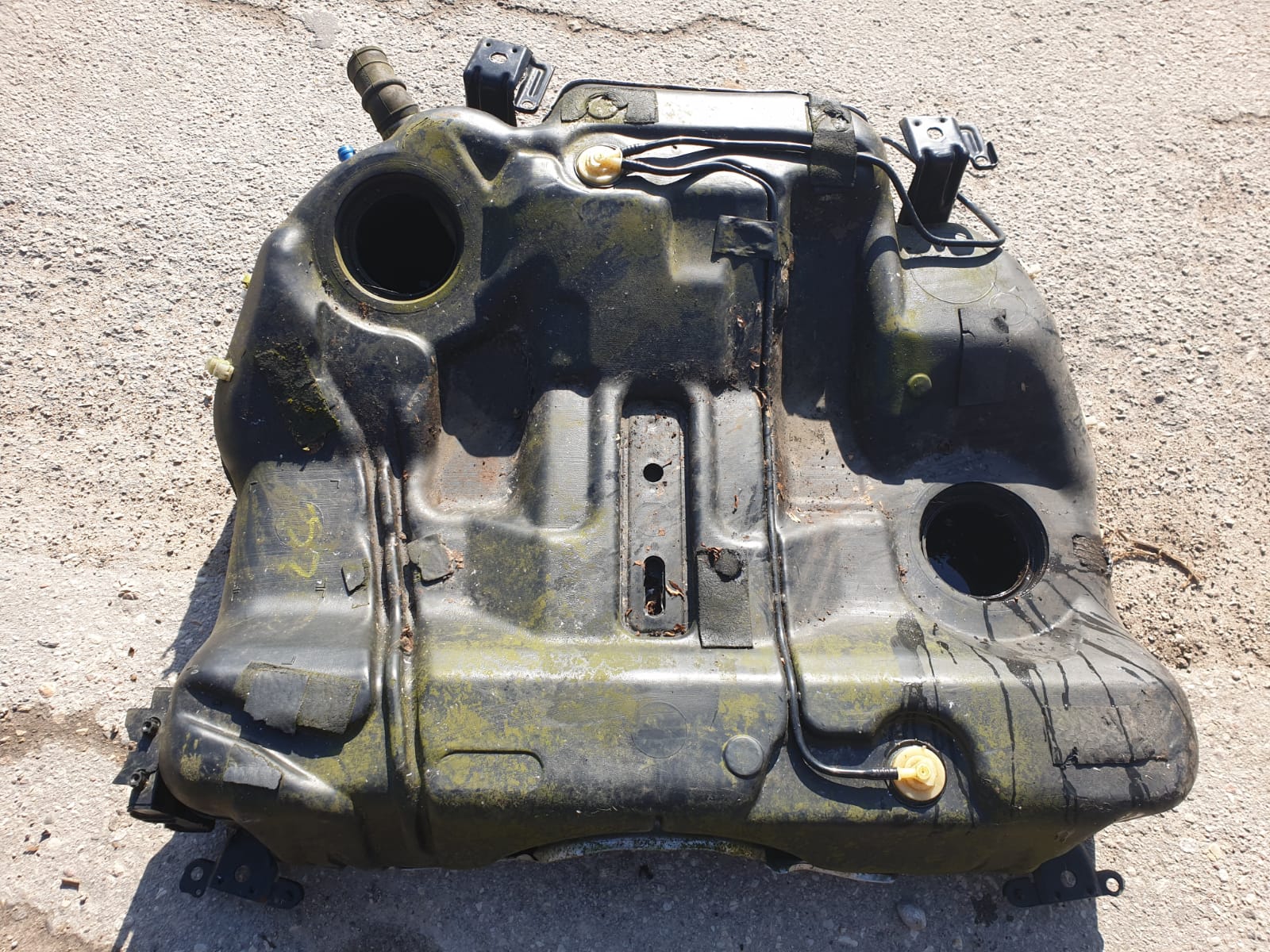 Volvo s60 fuel tank hotsell
