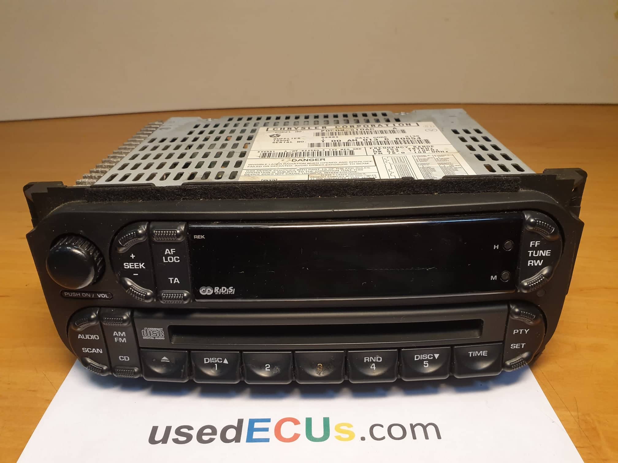 Voyager 2004-08 Player Stereo Head Unit - usedecus.com