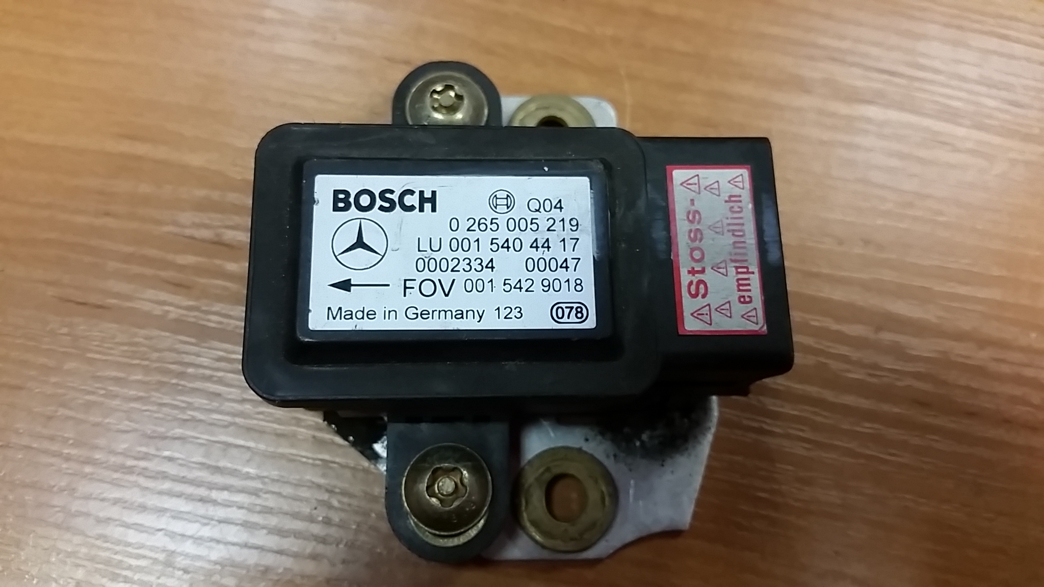 A Class, Esp Turn Rate Sensor, 0265005219, Bosch 98-04 Models - Usedecus.com