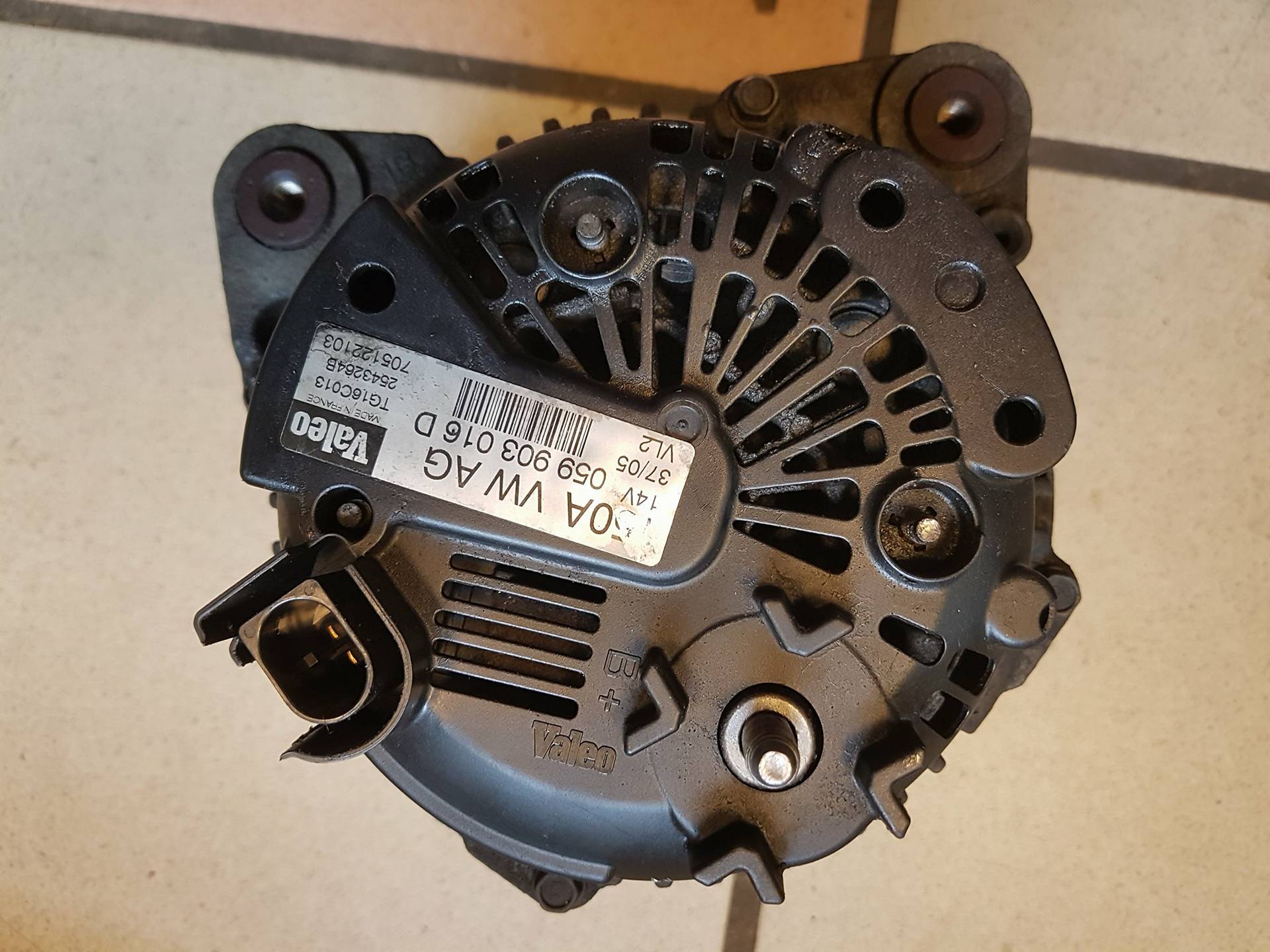 Audi A4 B7 A6 C6 VW 2006 3 0 TDI Diesel Alternator