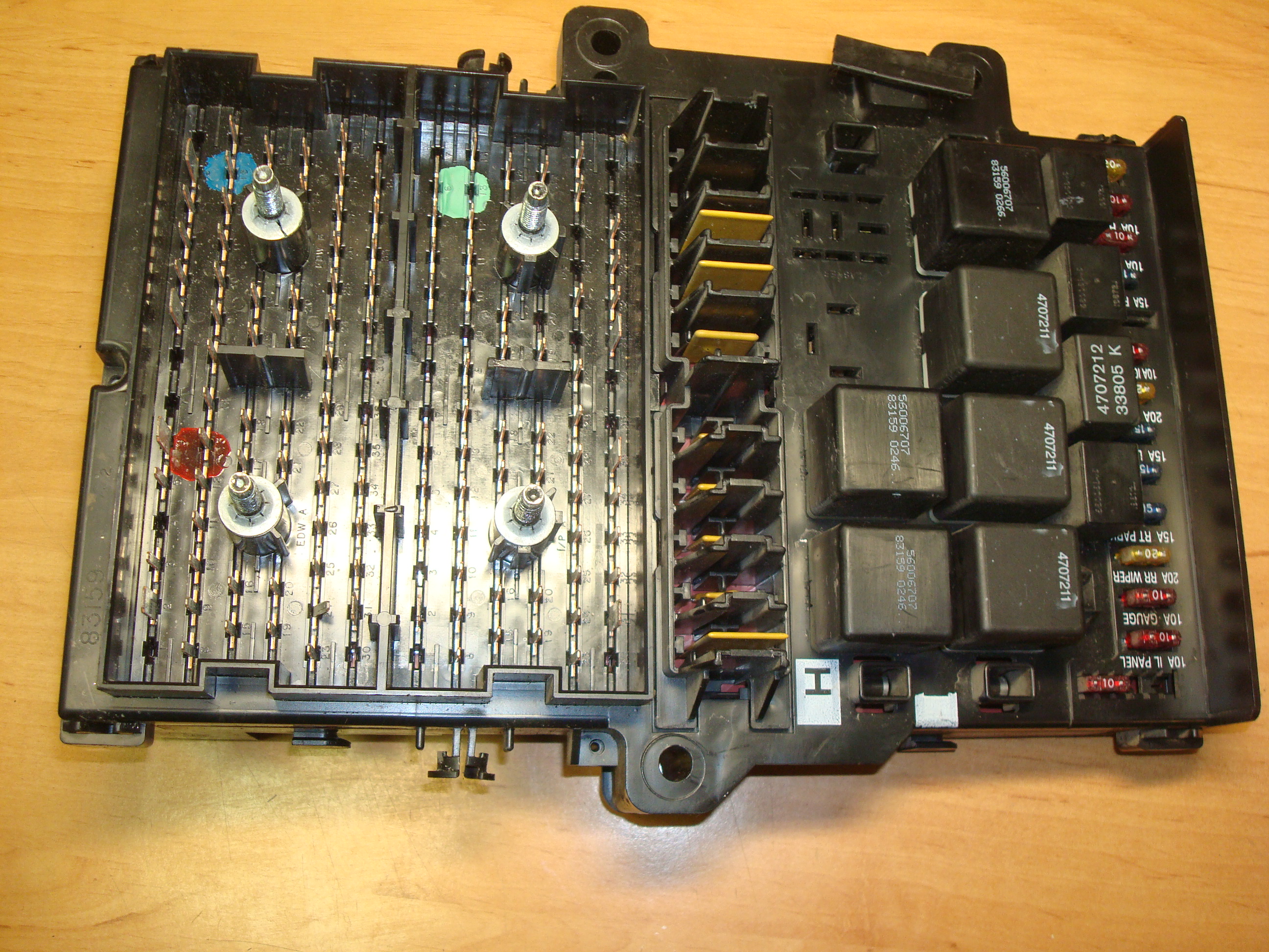 2004 Chrysler Voyager Fuse Box Questions With Pictures