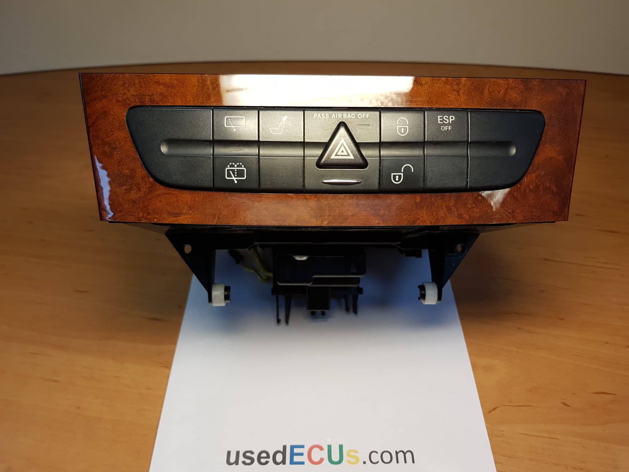 W211 center 2025 console