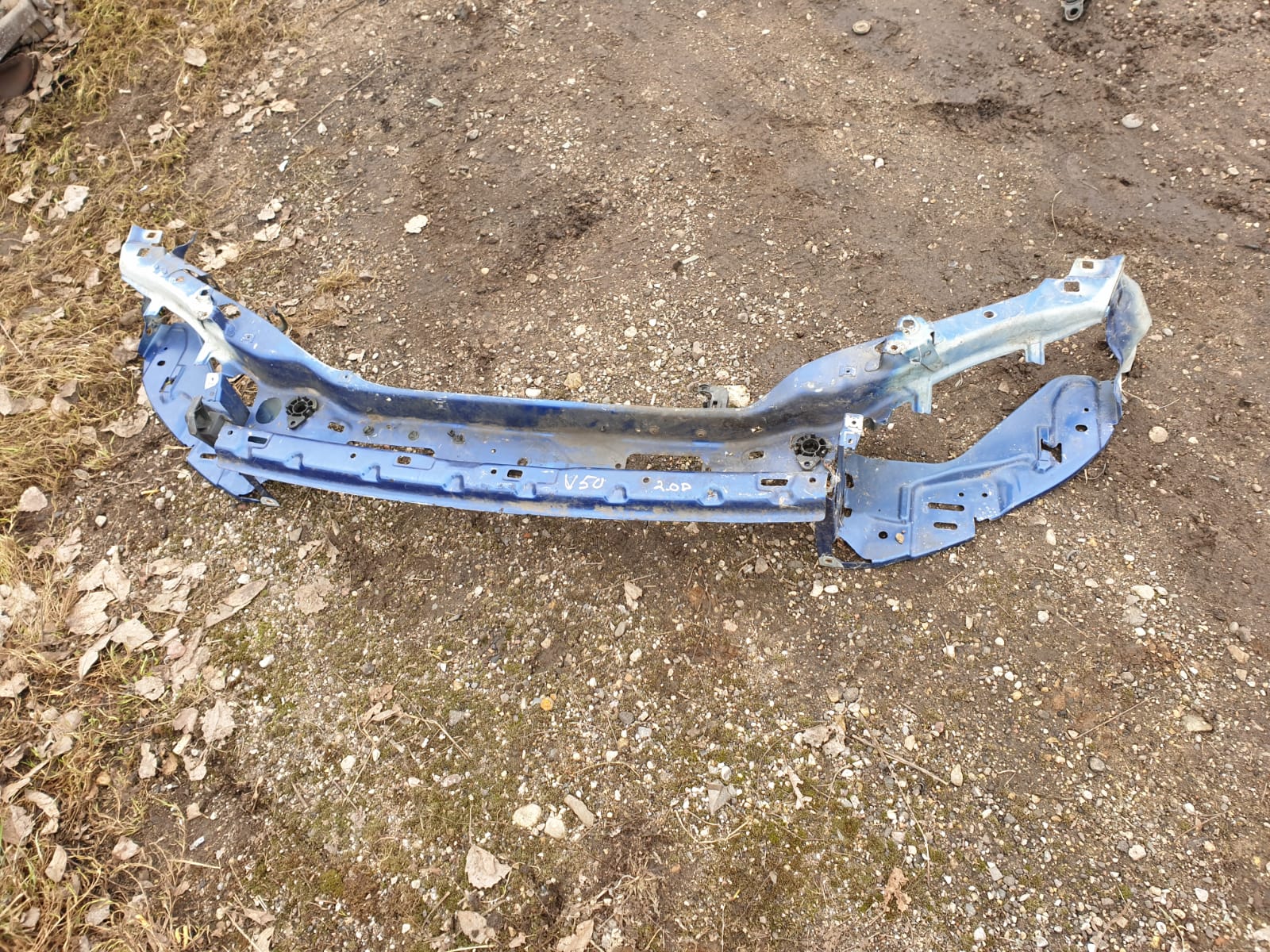Volvo v40 slam deals panel