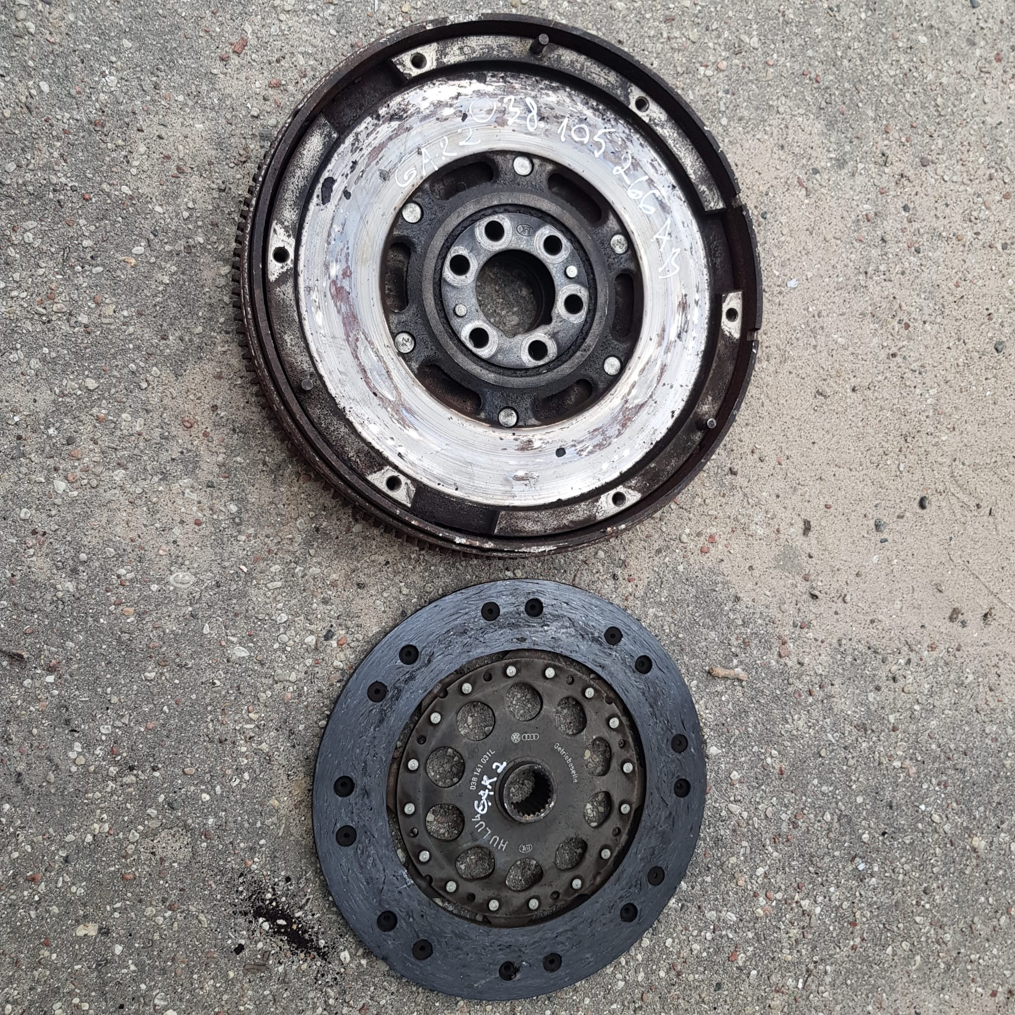 VW Passat, Audi A4 B5 1.9 TDI, Dual Mass Flywheel, Clutch, 038105266AB,  038141031L - usedecus.com